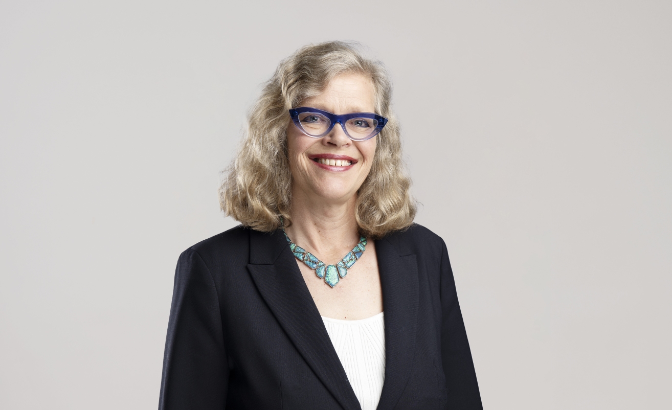 Kate Farrar Headshot